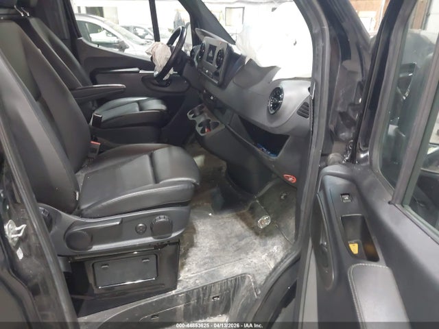 Mercedes-Benz Sprinter 2500 Standard Roof I4