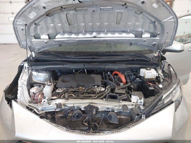 Toyota Sienna Le