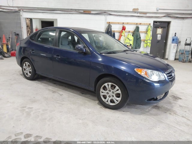 Salvage Hyundai ELANTRA Image