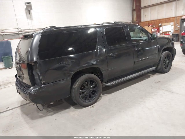 Chevrolet Suburban 1500 Lt
