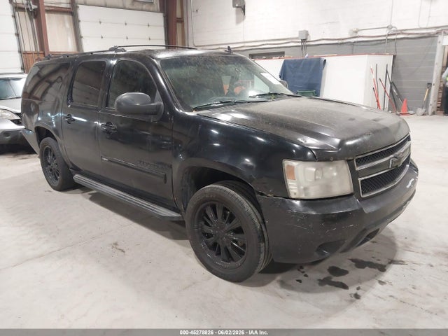Salvage Chevrolet Suburban 1500 Image