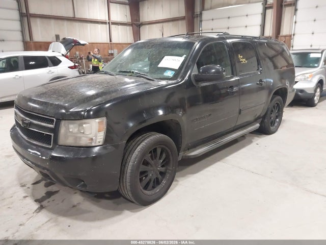 Chevrolet Suburban 1500 Lt