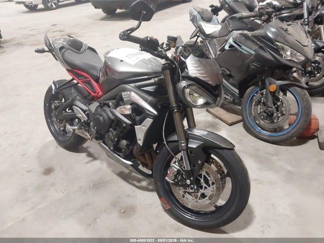 Salvage Triumph Street Triple Image