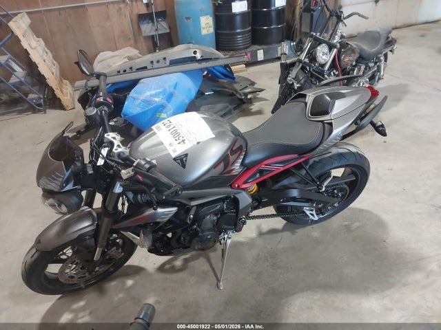 Triumph Street Triple Rs