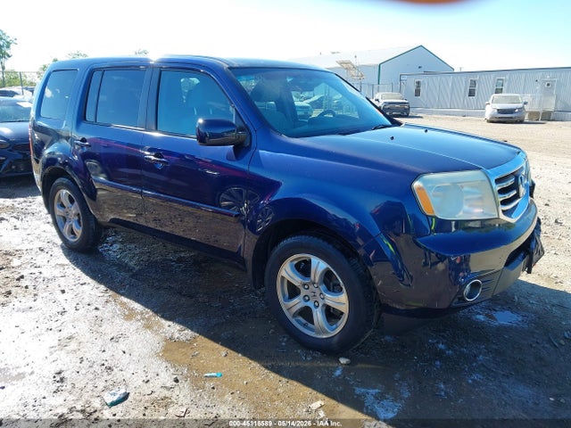Salvage Honda Pilot Image