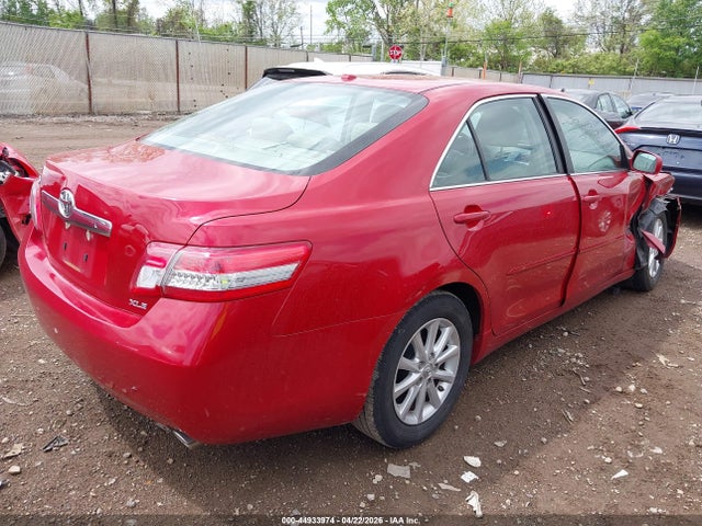 Toyota Camry Xle V6