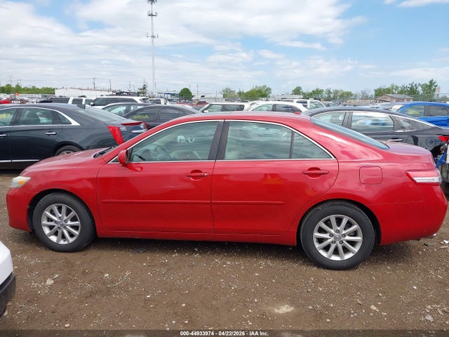 Toyota Camry Xle V6