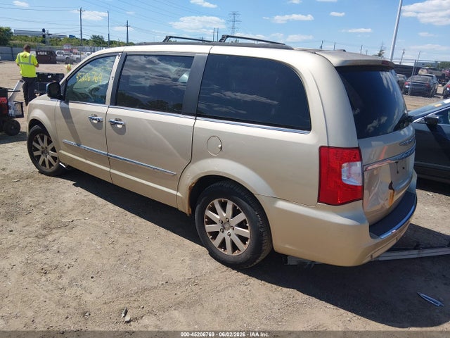 Chrysler Town & Country Touring-l