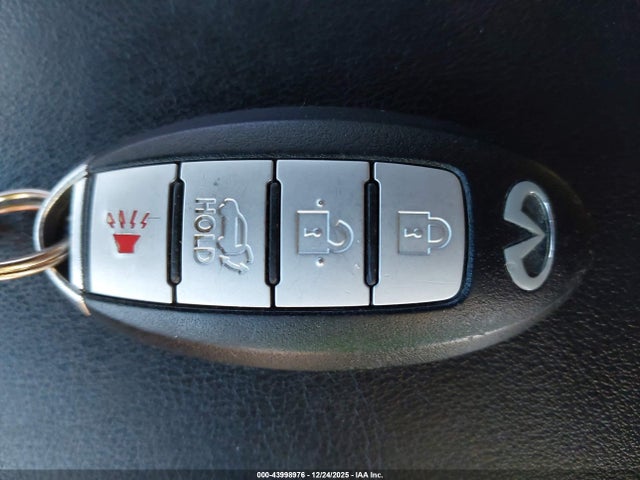 INFINITI JX35