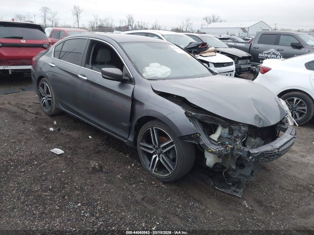Salvage Honda Accord Image