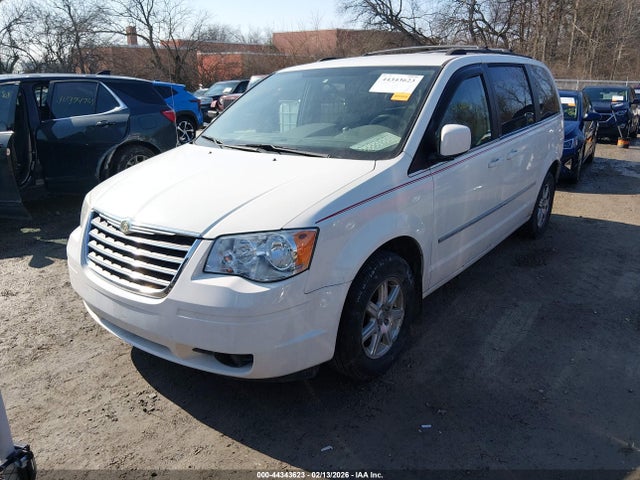Chrysler Town & Country Touring