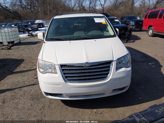 Chrysler Town & Country Touring