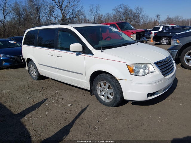 Chrysler Town & Country Touring