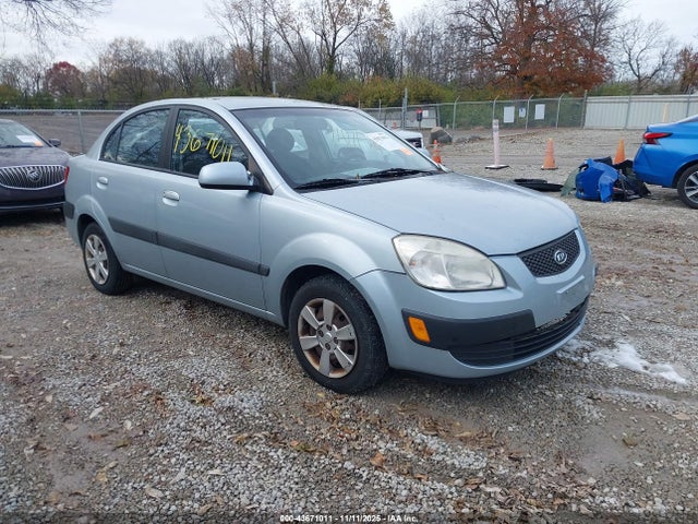 Salvage Kia Rio Image