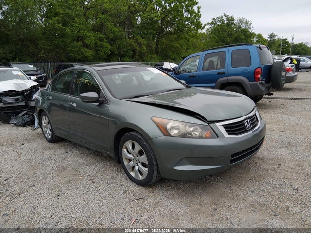 Salvage Honda Accord Image