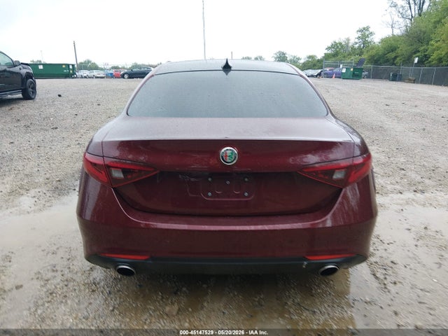Alfa Romeo Giulia Ti Awd