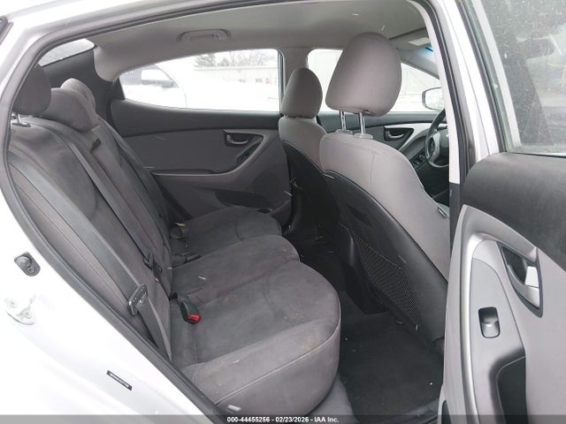 Hyundai ELANTRA Se