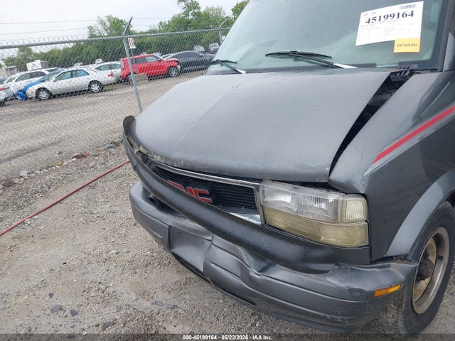 GMC Safari Standard