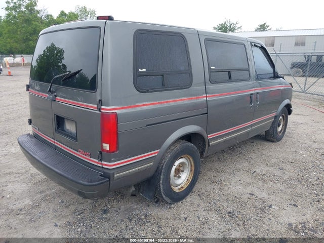 GMC Safari Standard