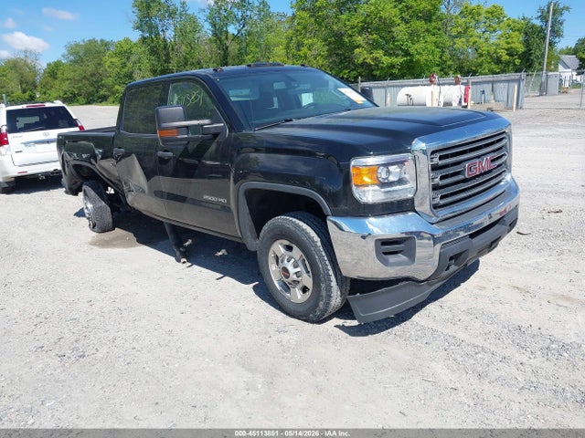 Salvage GMC Sierra 2500 Image