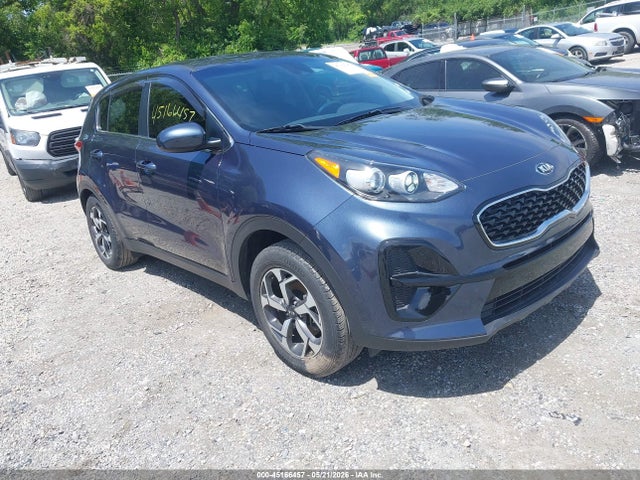 Salvage Kia Sportage Image