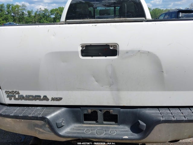 Toyota Tundra Sr5 V8