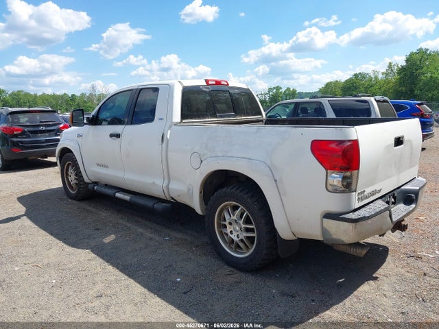 Toyota Tundra Sr5 V8