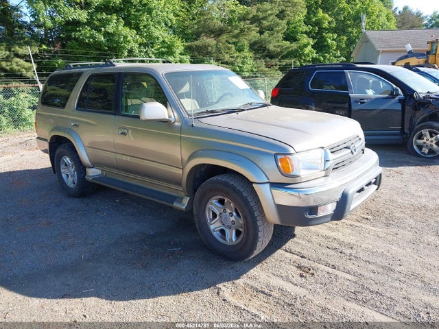 Salvage Toyota 4Runner Image