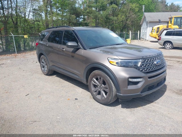 Salvage Ford Explorer Image