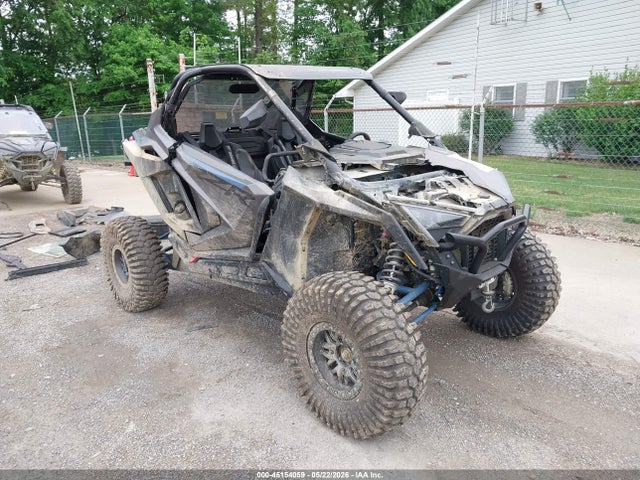 Salvage Polaris RZR Image