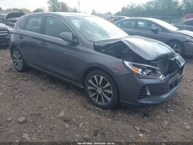 Salvage Hyundai ELANTRA Image