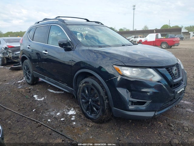 Salvage Nissan Rogue Image