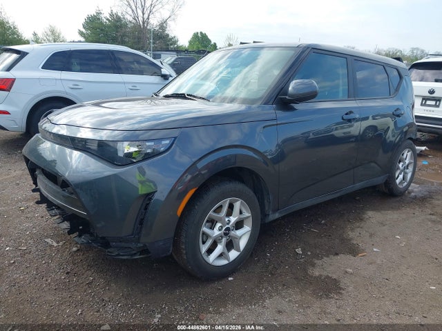 Kia Soul Lx