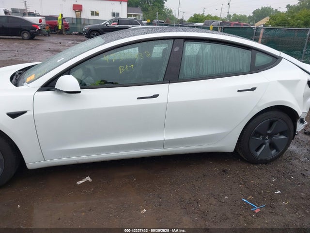 Tesla Model 3 Rear-wheel Drive