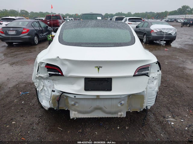 Tesla Model 3 Rear-wheel Drive