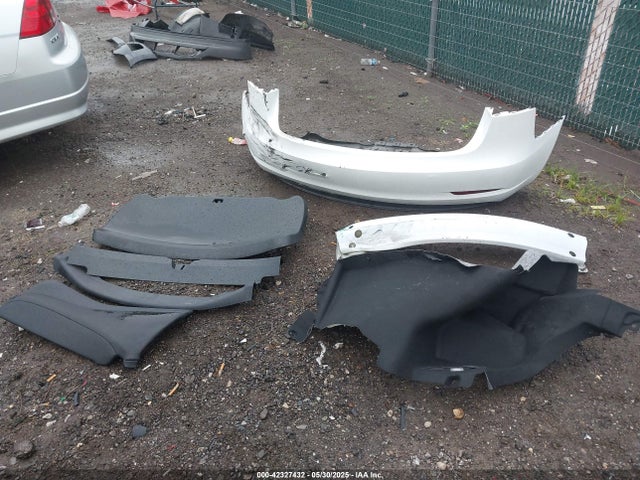 Tesla Model 3 Rear-wheel Drive