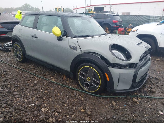 Salvage MINI Se Hardtop Image