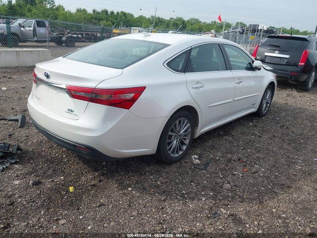 Toyota Avalon Hybrid Limited