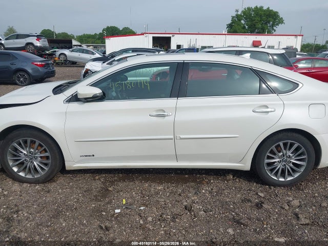 Toyota Avalon Hybrid Limited