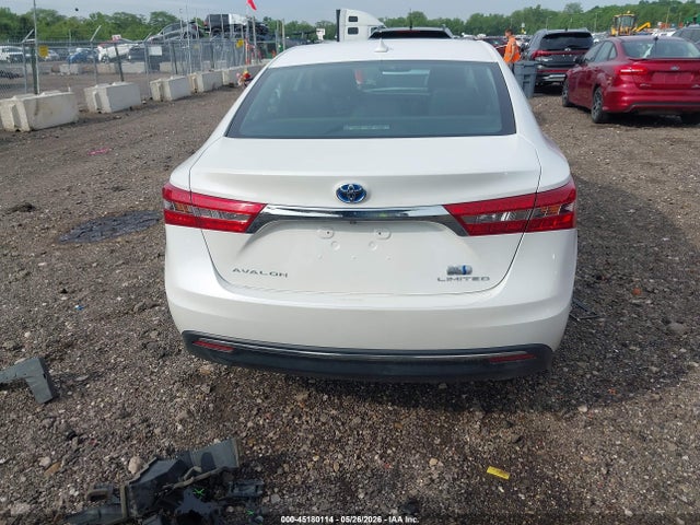 Toyota Avalon Hybrid Limited