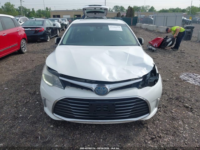 Toyota Avalon Hybrid Limited