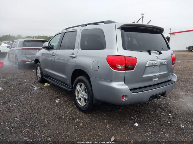 Toyota Sequoia Sr5 5.7l V8