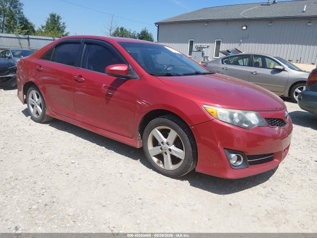 Salvage Toyota Camry Image