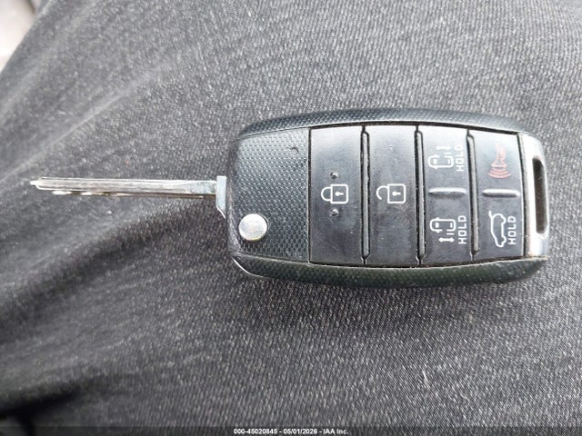 Kia Sedona Lx