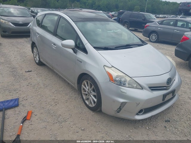 Salvage Toyota Prius v Image