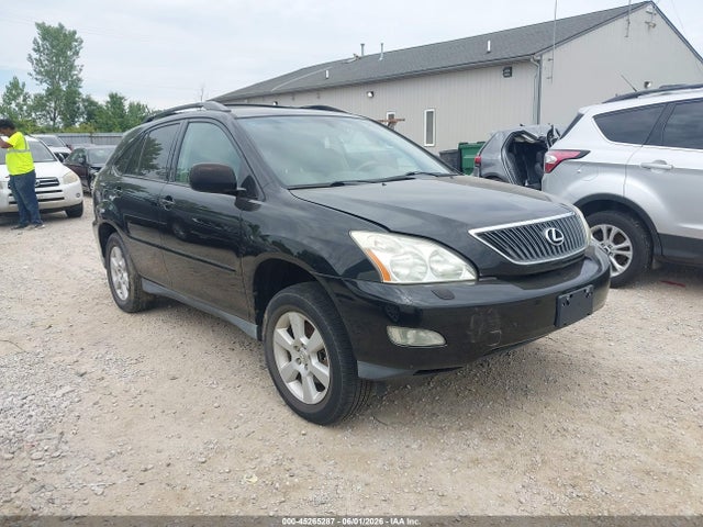 Salvage Lexus RX Image