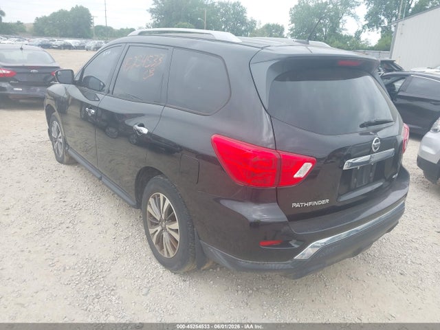 Nissan Pathfinder S