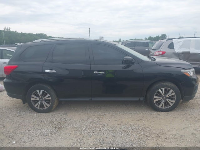 Nissan Pathfinder S