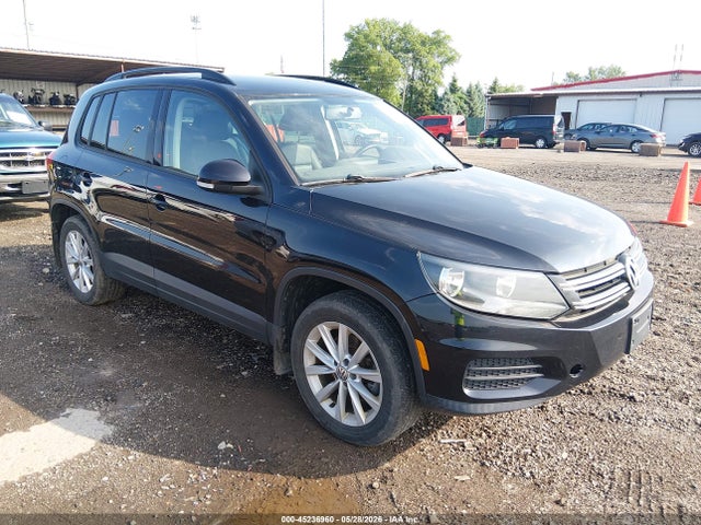 Salvage Volkswagen Tiguan Image