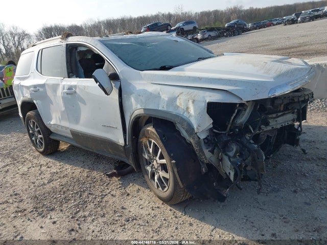 Salvage GMC Acadia Image